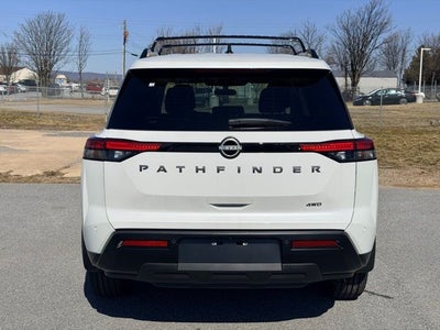 2026 Nissan Pathfinder SV