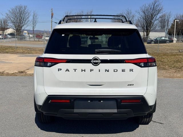 2026 Nissan Pathfinder SV