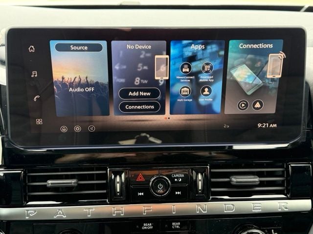 2026 Nissan Pathfinder SV