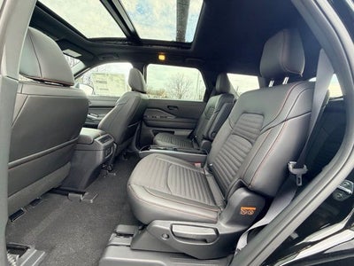 2026 Nissan Pathfinder Rock Creek PREMIUM PACKAGE