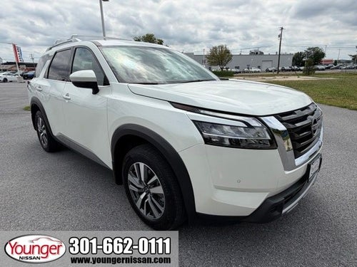 2024 Nissan Pathfinder SL
