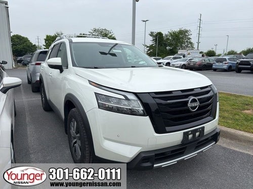 2023 Nissan Pathfinder SL BLACK APPEARANCE PACKAGE