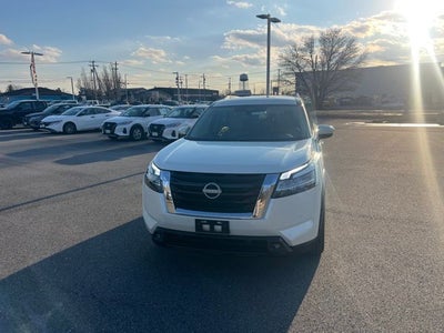 2022 Nissan Pathfinder SL