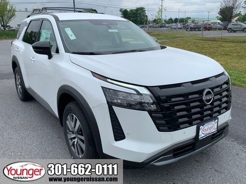2026 Nissan Pathfinder SL