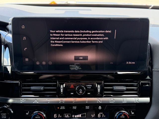 2026 Nissan Pathfinder SL
