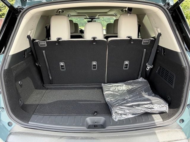 2026 Nissan Pathfinder SL PREMIUM PACKAGE