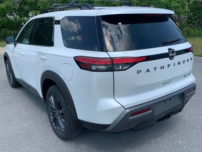 2026 Nissan Pathfinder SL