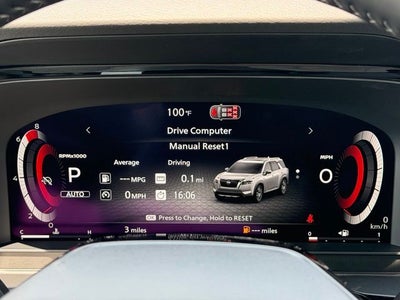 2026 Nissan Pathfinder SL