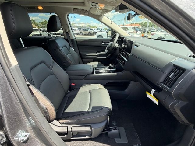 2026 Nissan Pathfinder SL PREMIUM PACKAGE