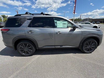 2026 Nissan Pathfinder SL PREMIUM PACKAGE
