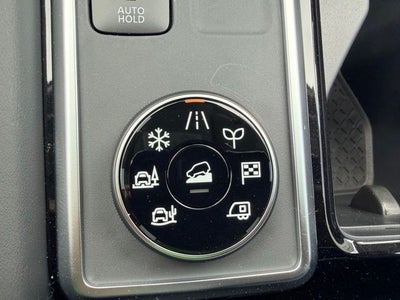 2026 Nissan Pathfinder SL PREMIUM PACKAGE