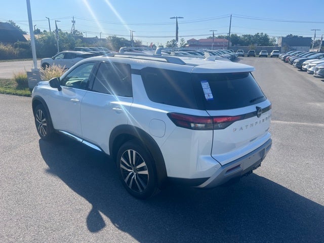 2025 Nissan Pathfinder Platinum BLACK APPEARANCE PACKAGE, CARGO PACKAGE