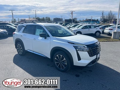 2026 Nissan Pathfinder Platinum CARGO PACKAGE