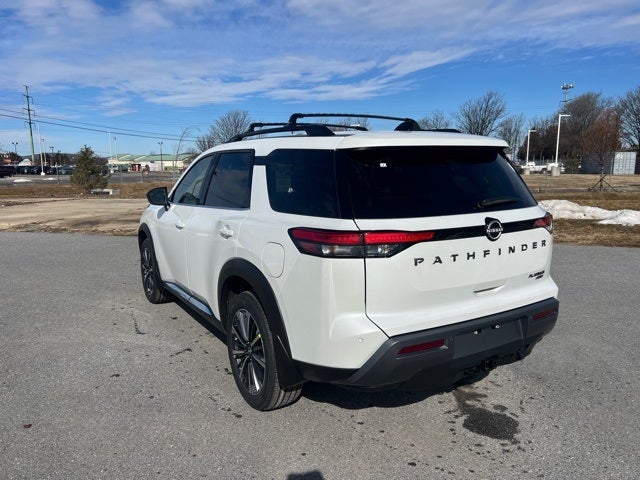 2026 Nissan Pathfinder Platinum CARGO PACKAGE