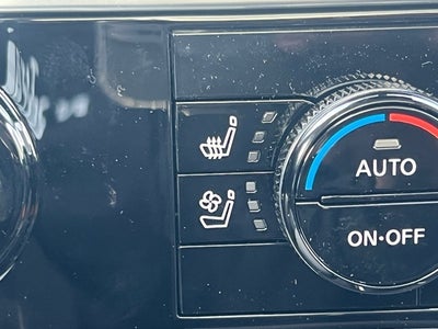 2026 Nissan Pathfinder Platinum CARGO PACKAGE