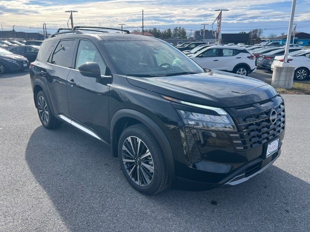 2026 Nissan Pathfinder Platinum CARGO PACKAGE