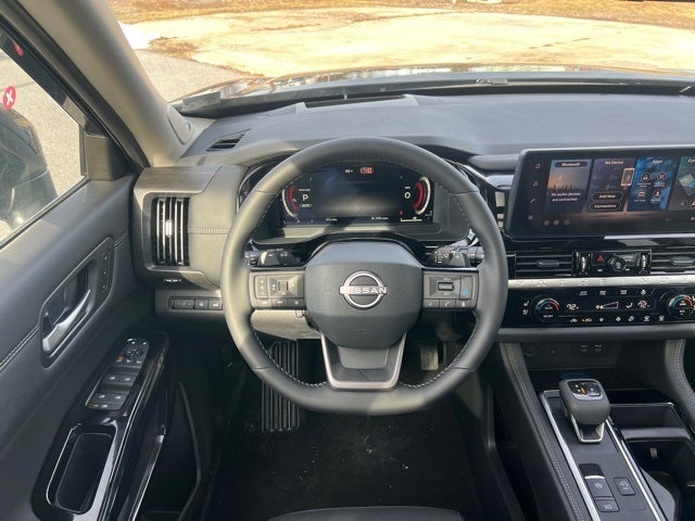 2026 Nissan Pathfinder Platinum CARGO PACKAGE