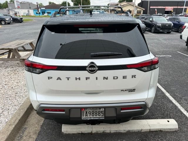 2026 Nissan Pathfinder Platinum