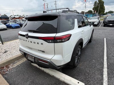 2026 Nissan Pathfinder Platinum