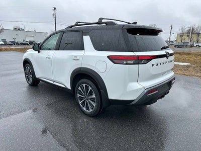 2026 Nissan Pathfinder Platinum CARGO PACKAGE