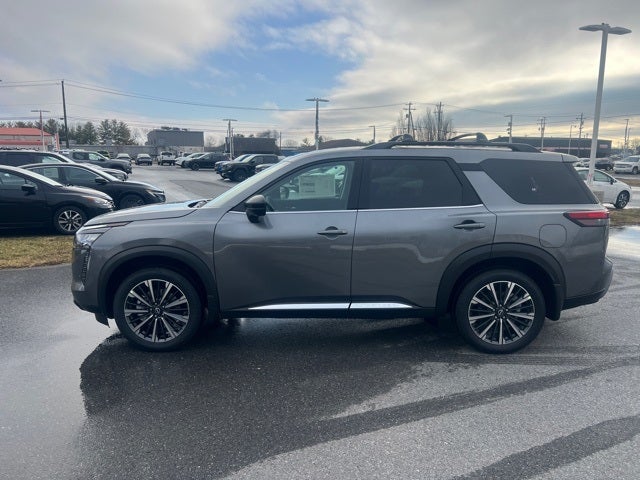 2026 Nissan Pathfinder Platinum CARGO PACKAGE