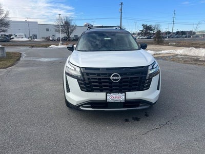 2026 Nissan Pathfinder Platinum CARGO PACKAGE