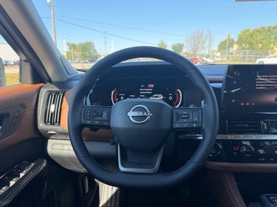 2026 Nissan Pathfinder Platinum