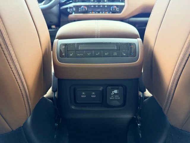 2026 Nissan Pathfinder Platinum CARGO PACKAGE