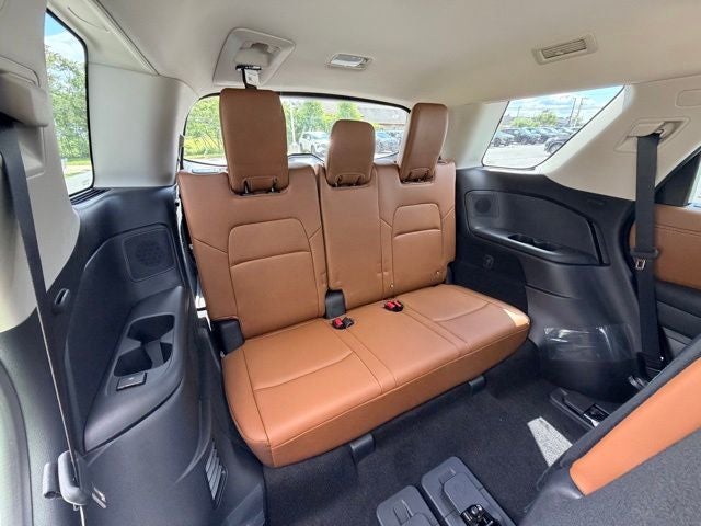 2026 Nissan Pathfinder Platinum CARGO PACKAGE