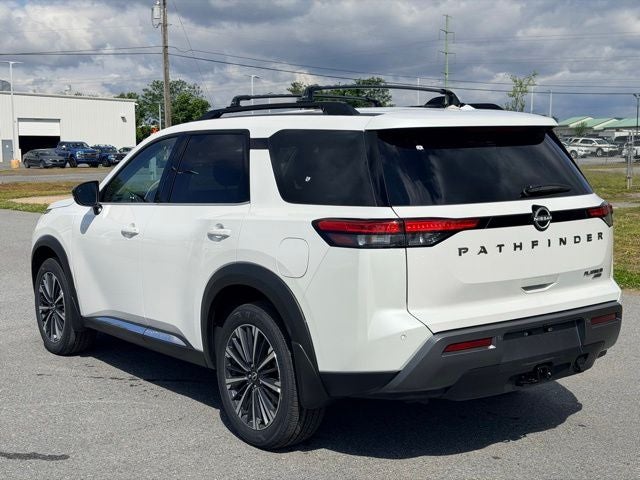 2026 Nissan Pathfinder Platinum CARGO PACKAGE