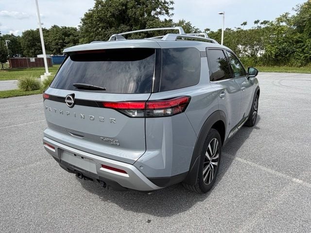 2025 Nissan Pathfinder Platinum