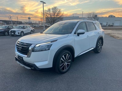 2025 Nissan Pathfinder Platinum CARGO PACKAGE