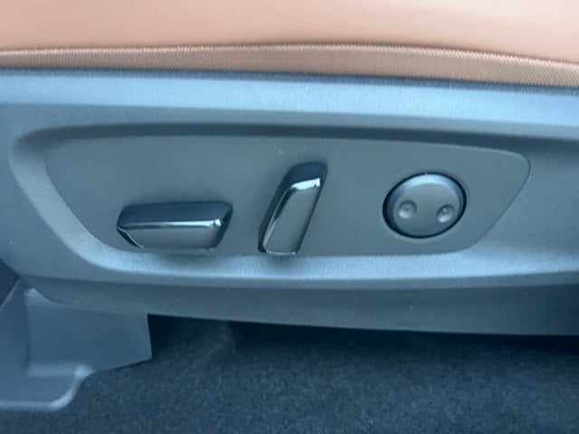 2025 Nissan Pathfinder Platinum CARGO PACKAGE