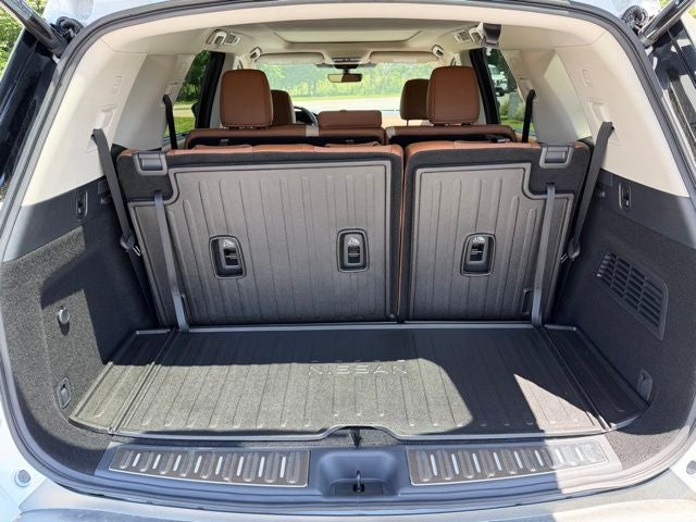 2026 Nissan Pathfinder Platinum CARGO, ACCENT PACKAGE