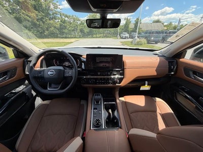 2026 Nissan Pathfinder Platinum CARGO, ACCENT PACKAGE