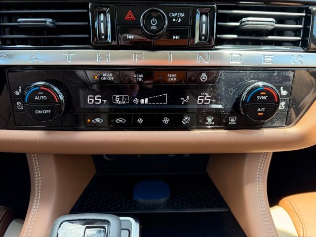 2026 Nissan Pathfinder Platinum CARGO, ACCENT PACKAGE