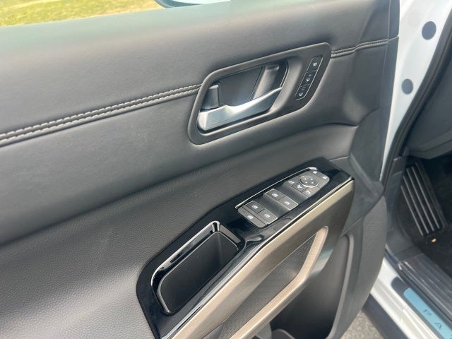 2025 Nissan Pathfinder Platinum BLACK APPEARANCE, CARGO PACKAGE