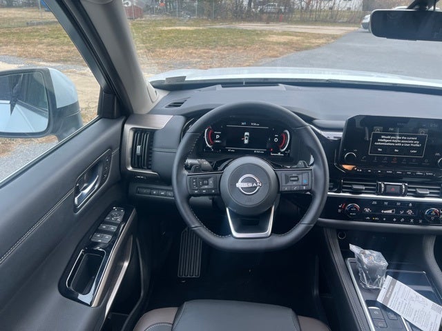 2025 Nissan Pathfinder Platinum BLACK APPEARANCE, CARGO PACKAGE