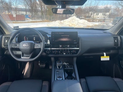 2026 Nissan Pathfinder Platinum CARGO PACKAGE