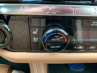 2026 Nissan Pathfinder Platinum CARGO PACKAGE