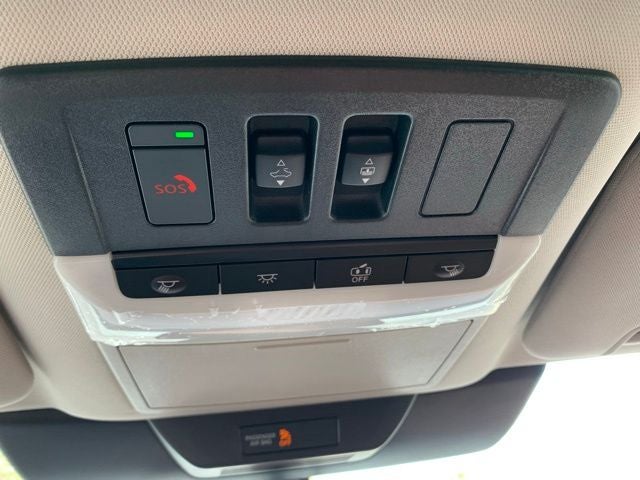 2026 Nissan Pathfinder Platinum CARGO PACKAGE