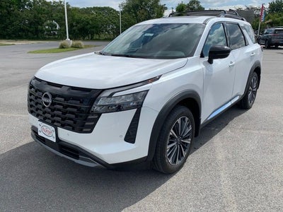 2026 Nissan Pathfinder Platinum CARGO PACKAGE