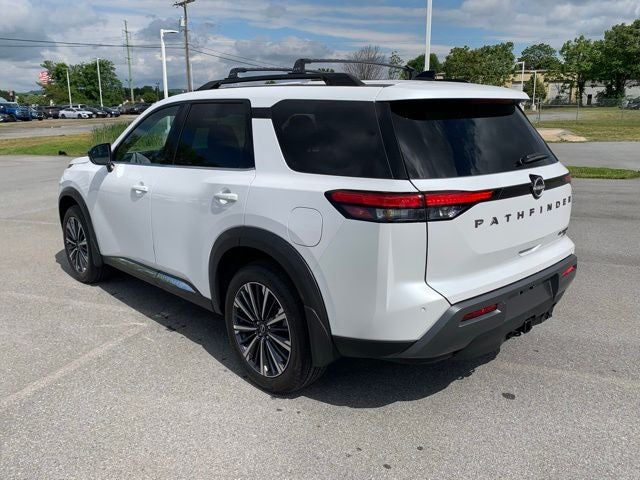 2026 Nissan Pathfinder Platinum CARGO PACKAGE