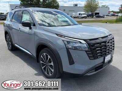 2026 Nissan Pathfinder Platinum CARGO PACKAGE