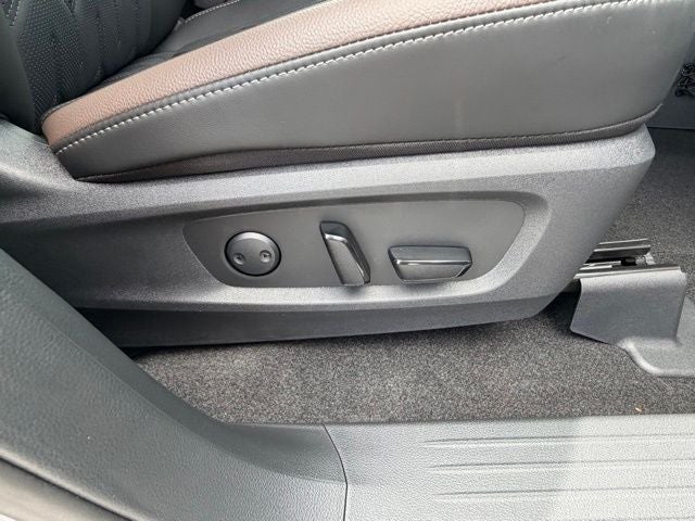 2026 Nissan Pathfinder Platinum CARGO PACKAGE
