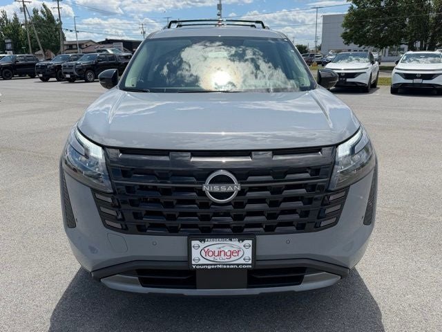 2026 Nissan Pathfinder Platinum CARGO PACKAGE