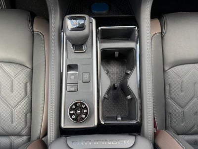 2026 Nissan Pathfinder Platinum CARGO PACKAGE