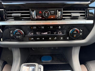 2026 Nissan Pathfinder Platinum CARGO PACKAGE