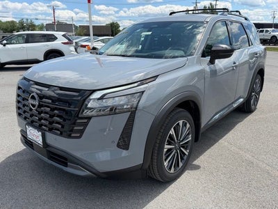 2026 Nissan Pathfinder Platinum CARGO PACKAGE