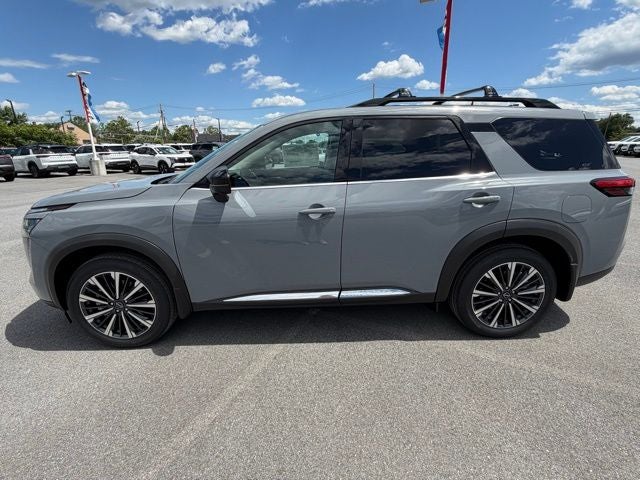 2026 Nissan Pathfinder Platinum CARGO PACKAGE